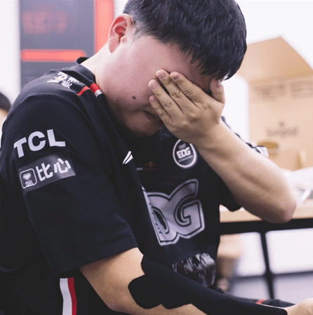 九游官网app下载 -Uzi在瑞士队比赛中败北，精彩发挥引发热议！的简单介绍